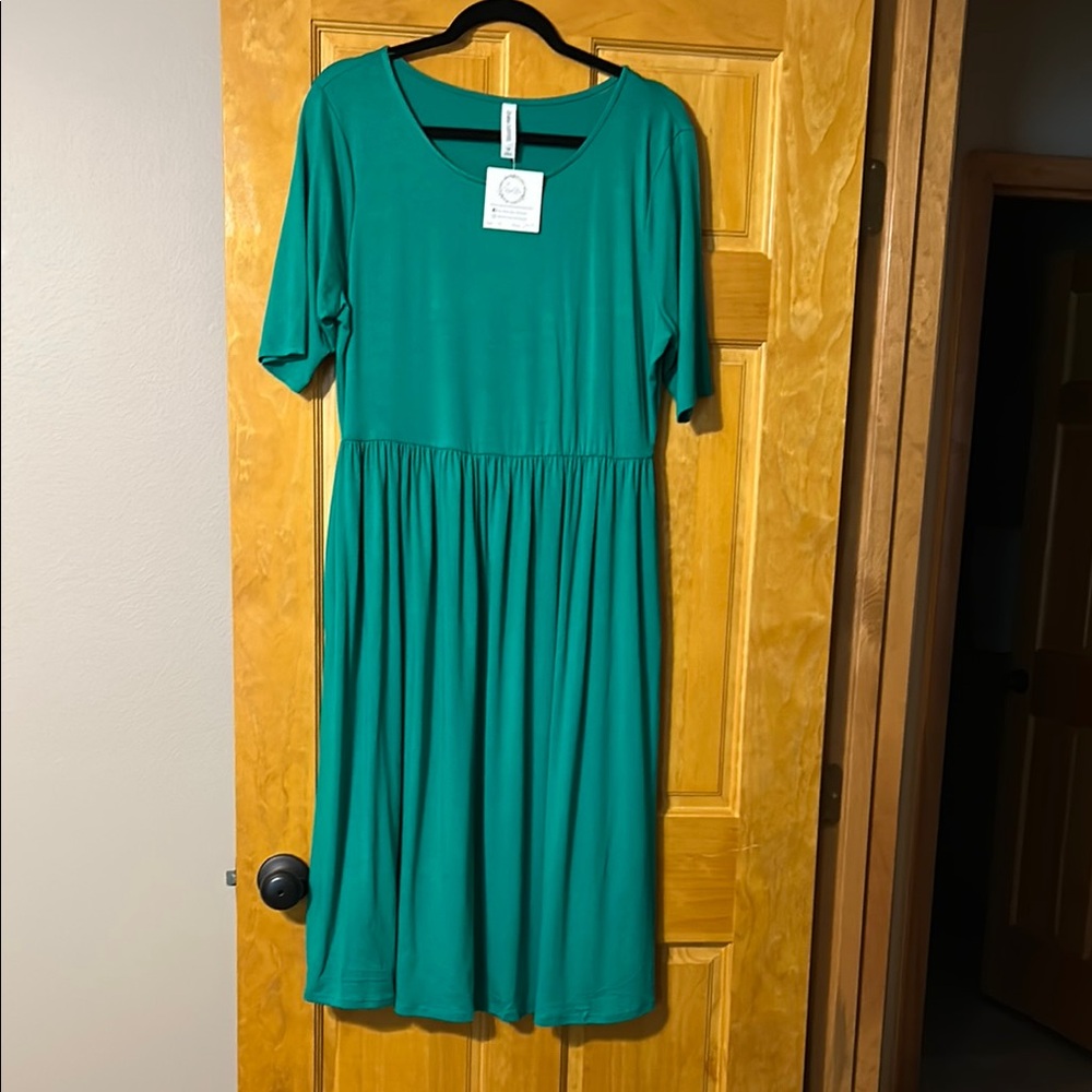 Zenana Outfitters Green Pleated Midi Sundress
